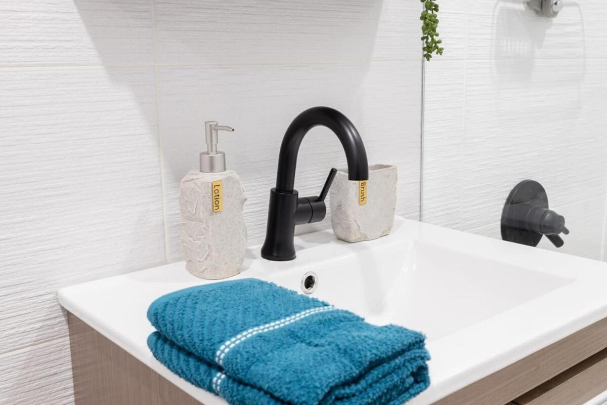 Apartment 13-2 I Brand New Luxury 2br Prime Union Square