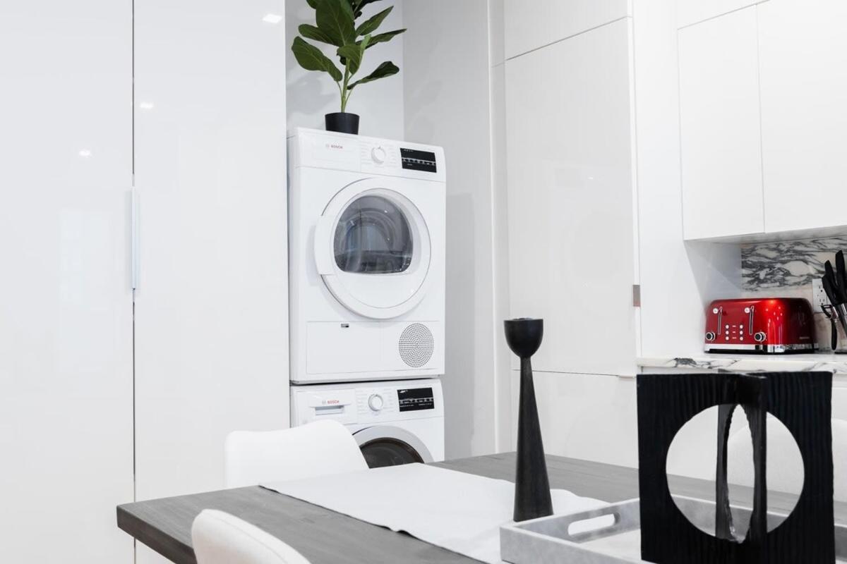 Apartment 13-2 I Brand New Luxury 2br Prime Union Square New York