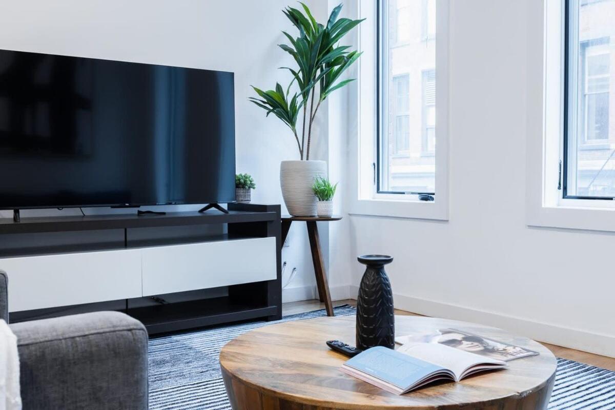Apartment 13-2 I Brand New Luxury 2br Prime Union Square New York